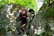 22 Passaggio su facili roccette